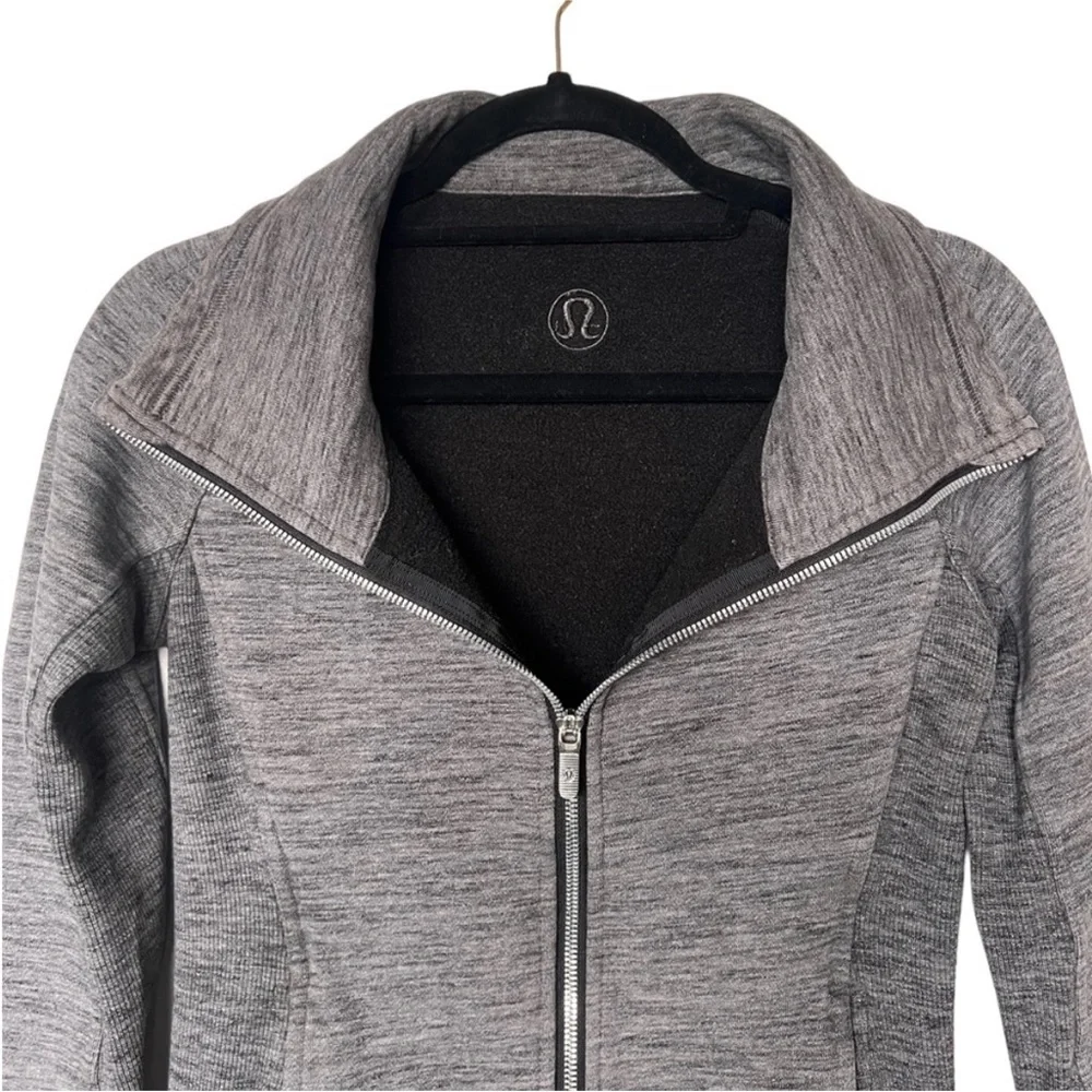 Lululemon Radiant Jacket in Dark Gray Size 4